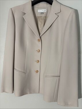 Petite Sophisticate Cream Blazer